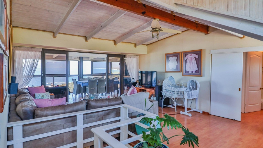 4 Bedroom Property for Sale in De Kelders Western Cape